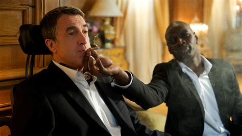 Intouchables :  Un récit poignant d’amitié improbable entre deux hommes aux destins opposés !